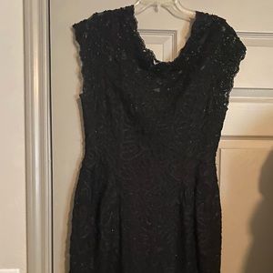 Beautiful Black Beaded Lace Carmen Marc Valvo Cocktail Dress.